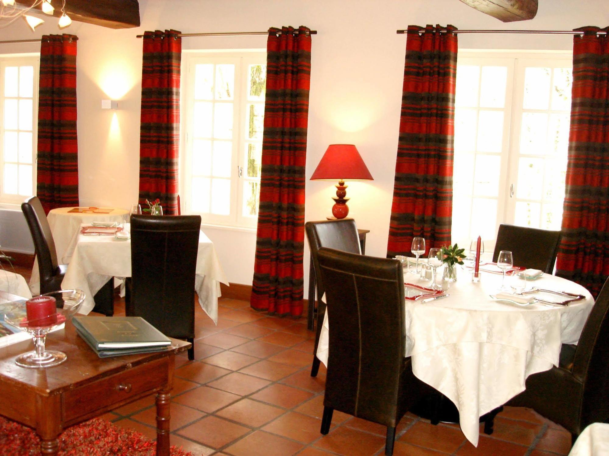 Logis Auberge De La Riviere Les Velluire-sur-Vendee Dış mekan fotoğraf