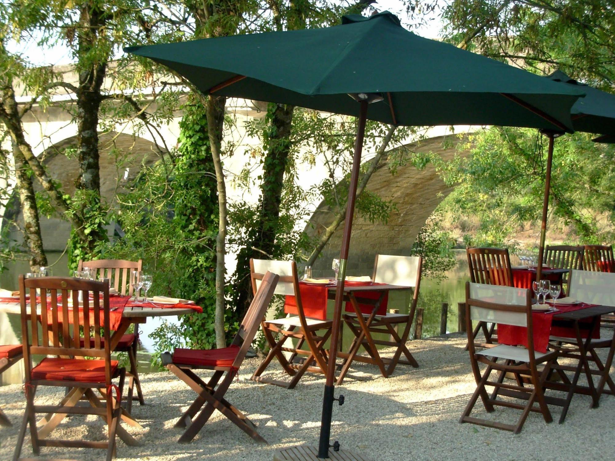 Logis Auberge De La Riviere Les Velluire-sur-Vendee Dış mekan fotoğraf